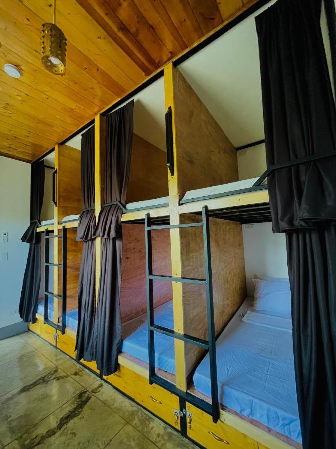 Momo Hostel Moalboal Kültér fotó