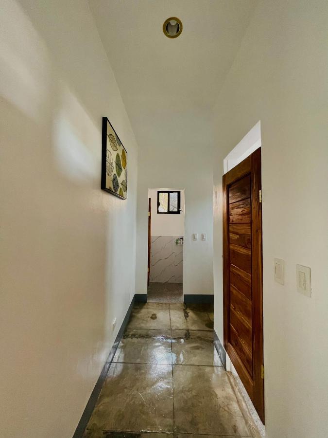 Momo Hostel Moalboal Kültér fotó