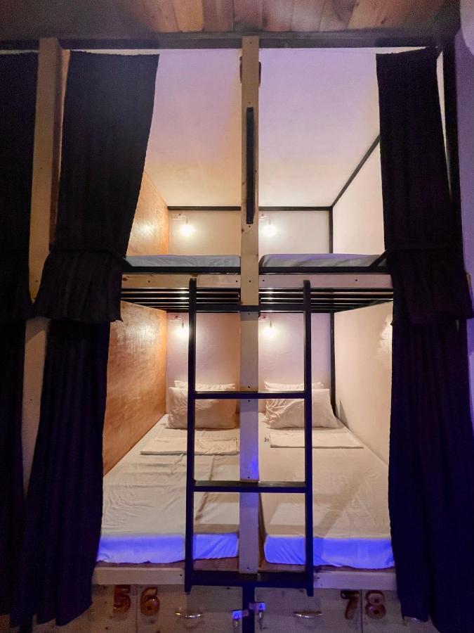 Momo Hostel Moalboal Kültér fotó
