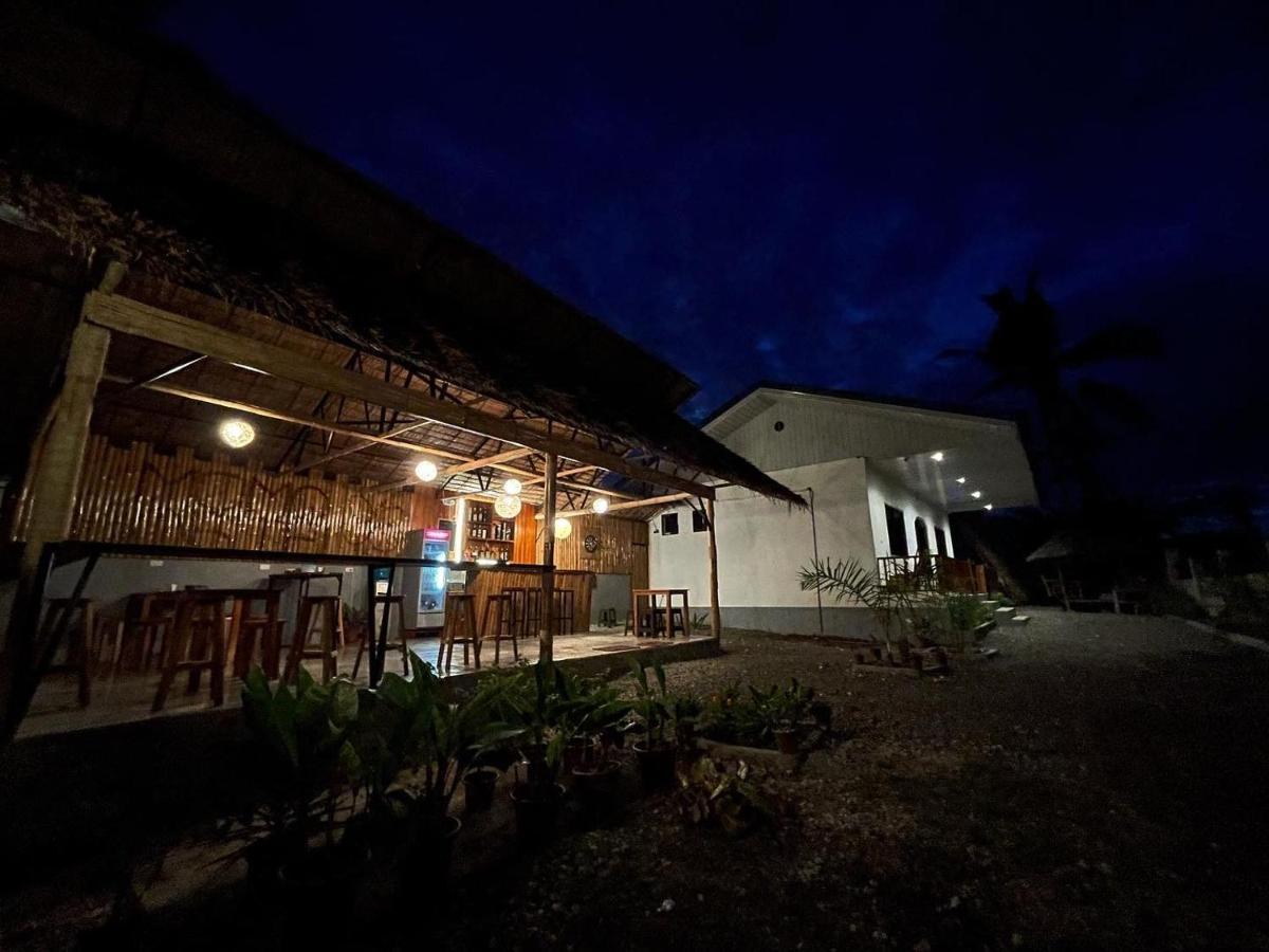 Momo Hostel Moalboal Kültér fotó