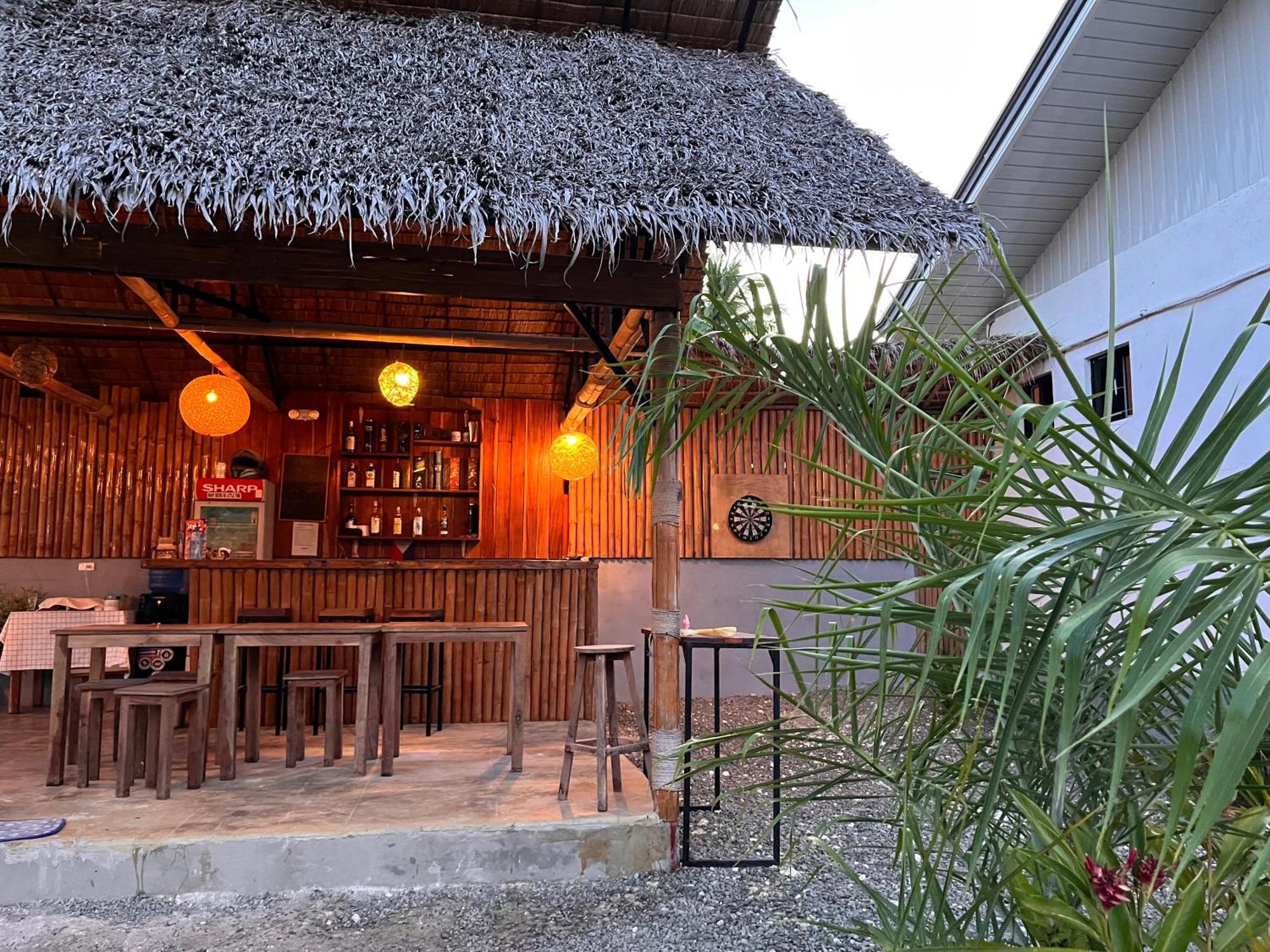 Momo Hostel Moalboal Kültér fotó